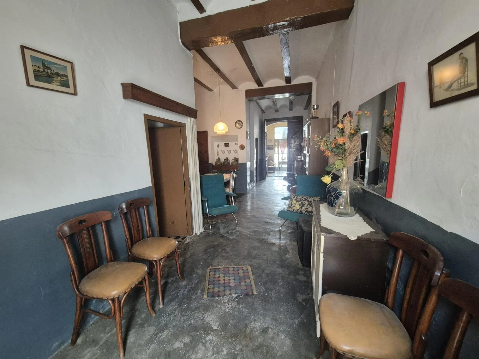 Reform house with large patio