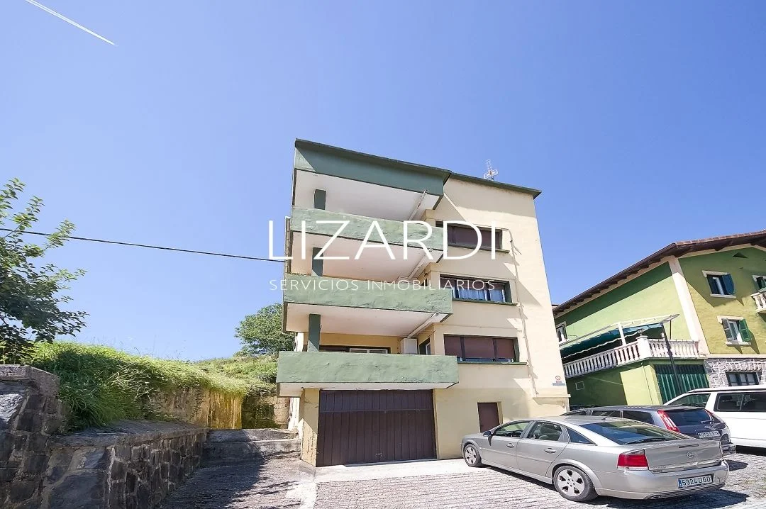 Garaje de 100 m² en Ibarra