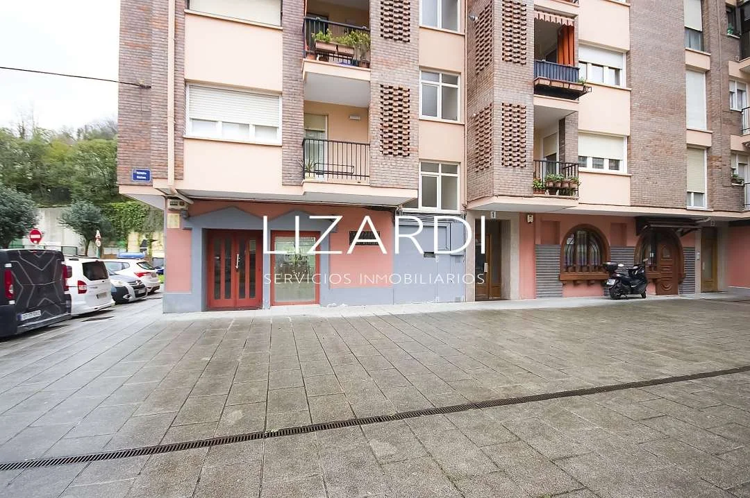 70 m² commercial premises in Villabona