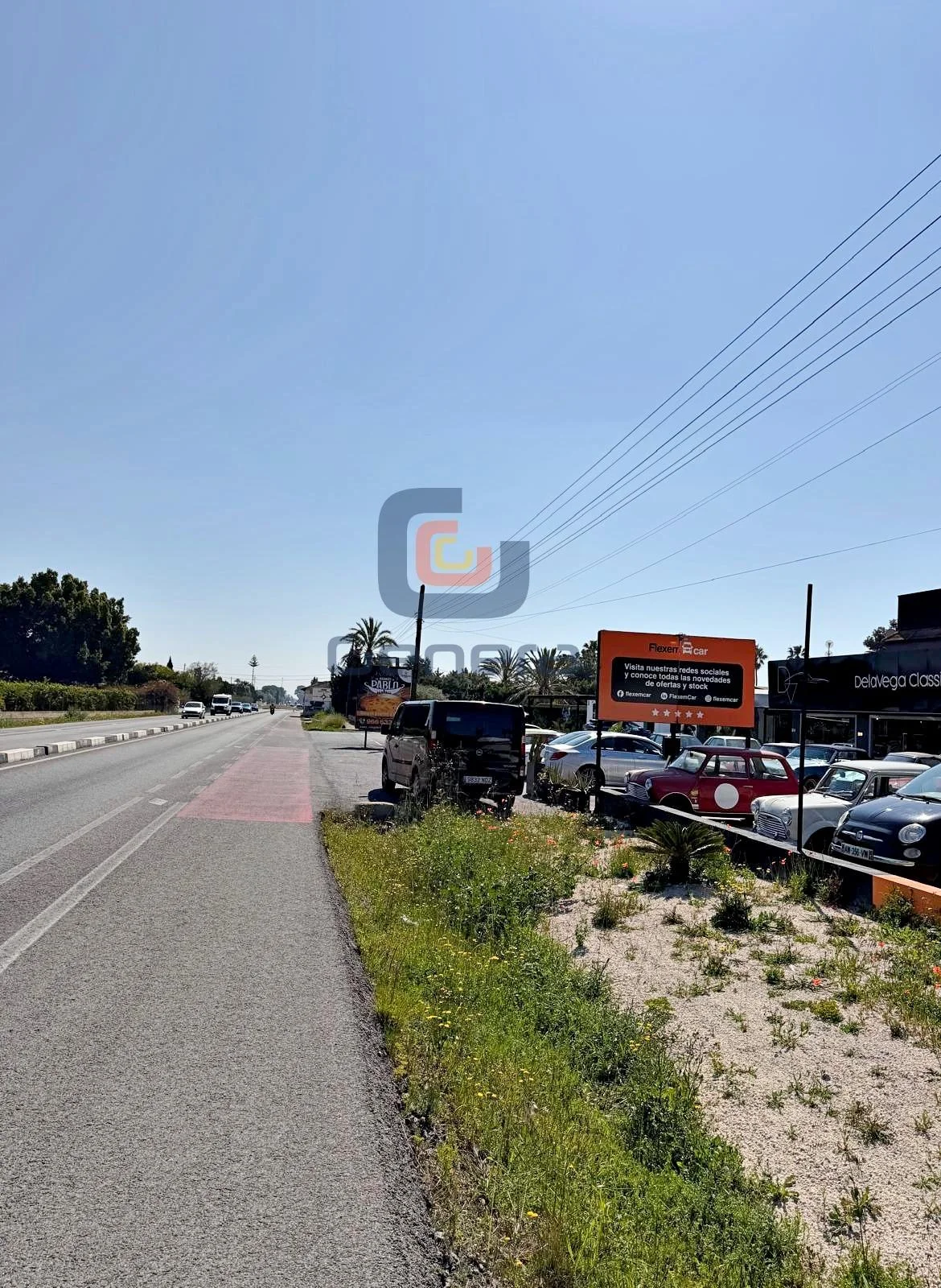 Mixed-use investment with two premises