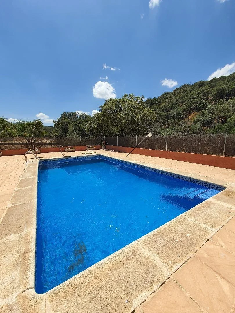 Productive rural estate with tourist home