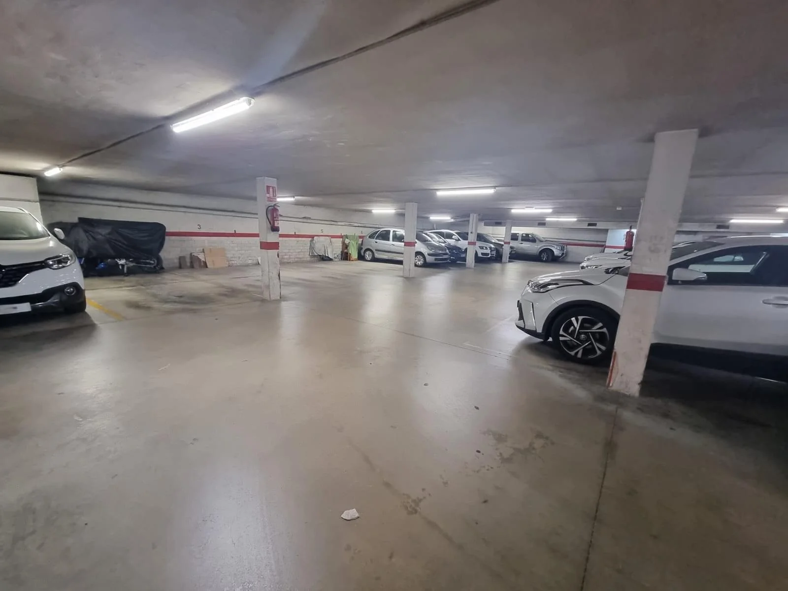 Diez parkings alquilados en Vilanova