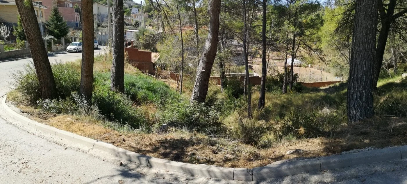 Solar urbano en Les Garrigues, 862 m²