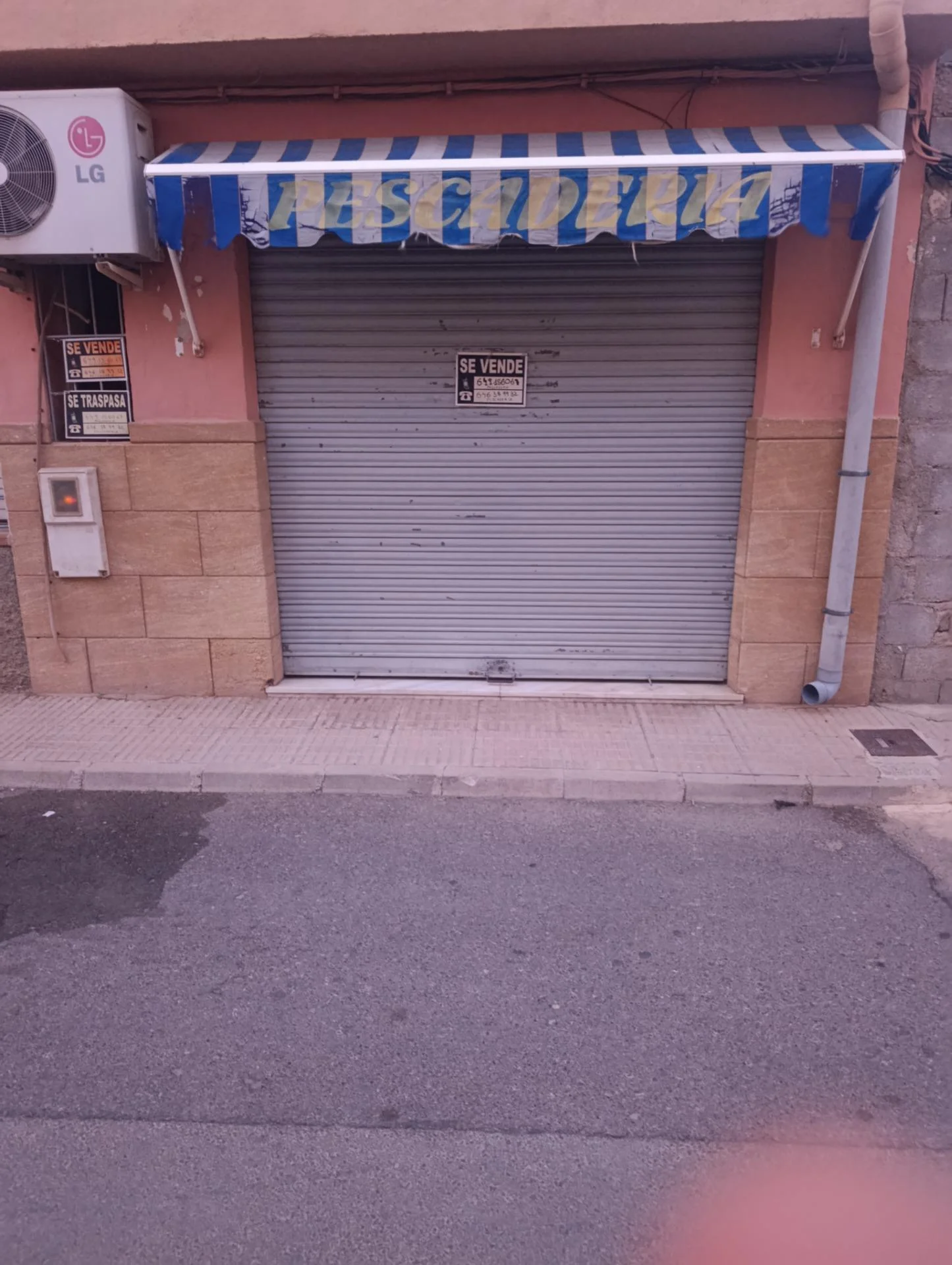 Bullas commercial unit, 47 m², street-facing