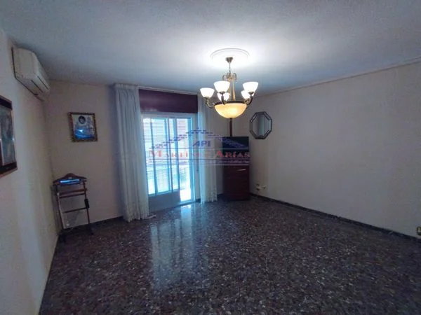 Good-condition Jaén flat, 3 bedrooms