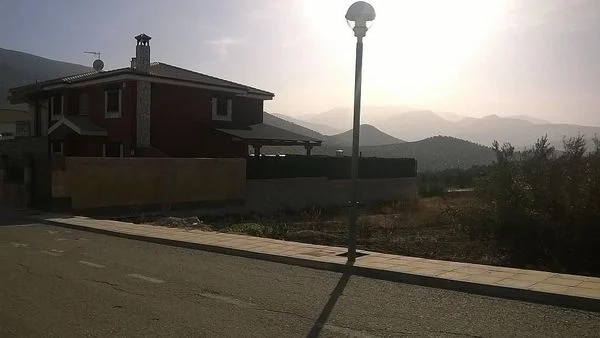 Solar urbano con 200 m² edificables