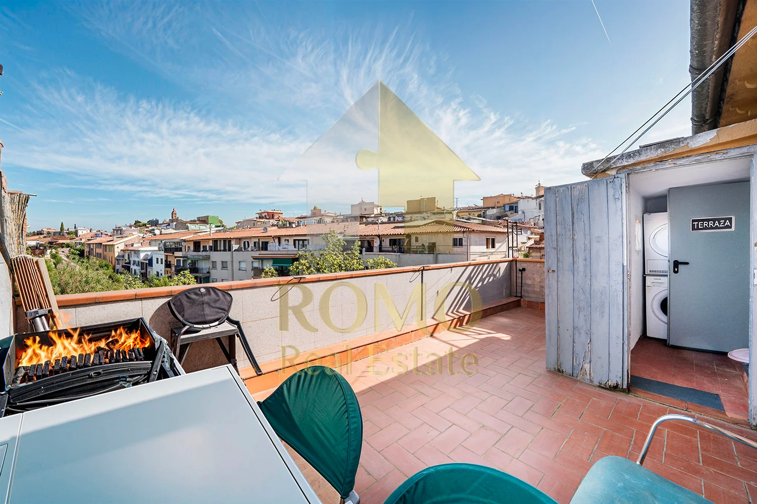 Tenanted penthouse with terrace, three bedrooms