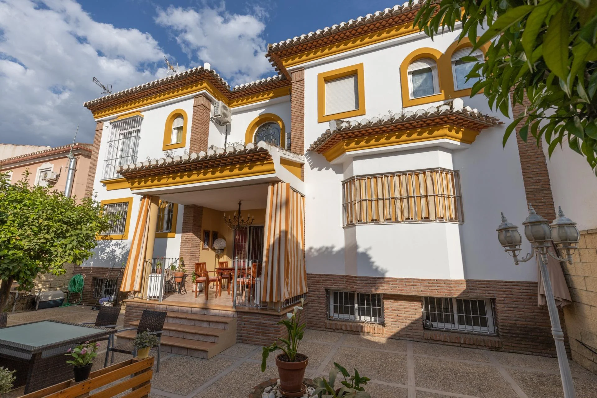 Central Atarfe chalet, 4 bedrooms