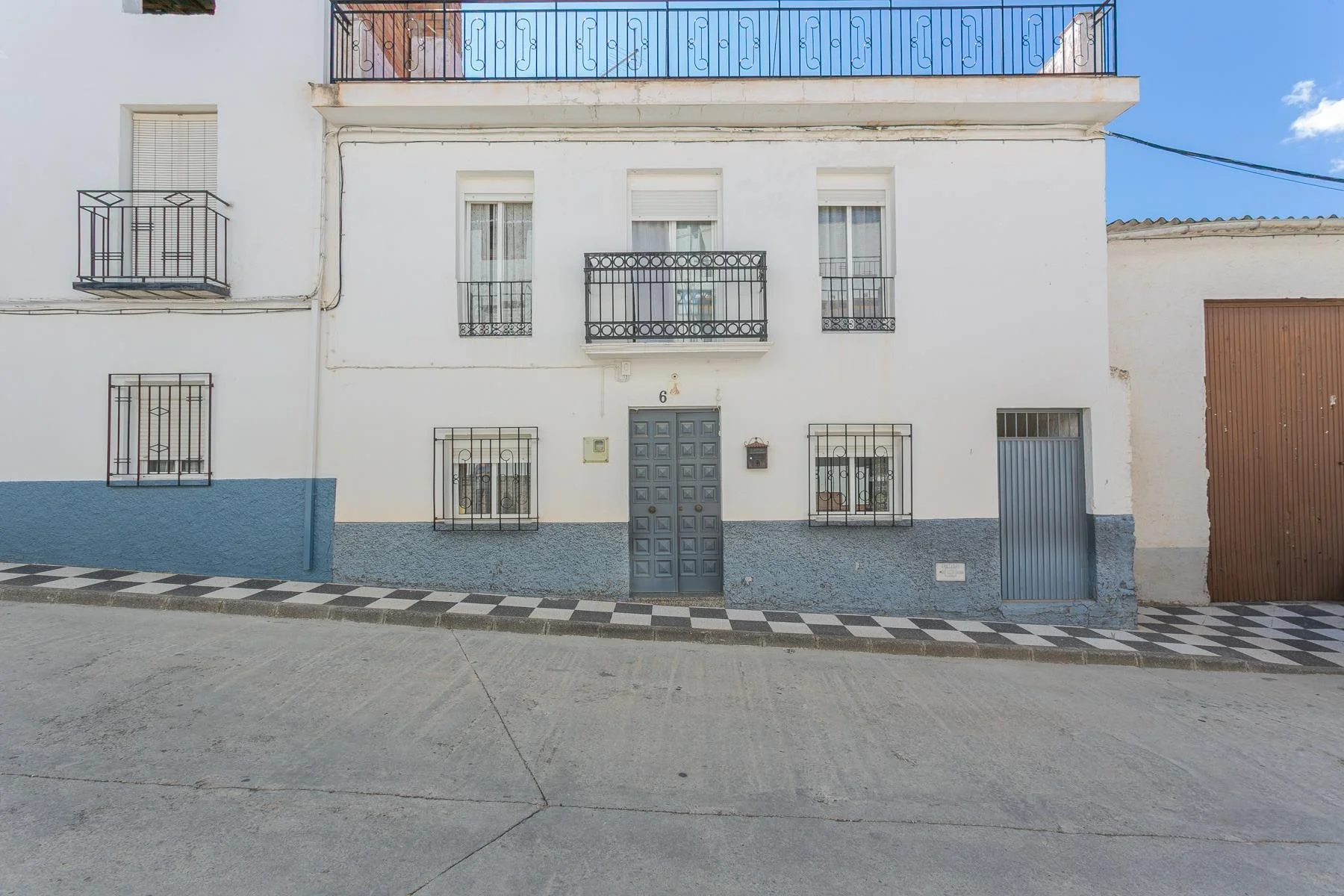 Casa rural con seis habitaciones