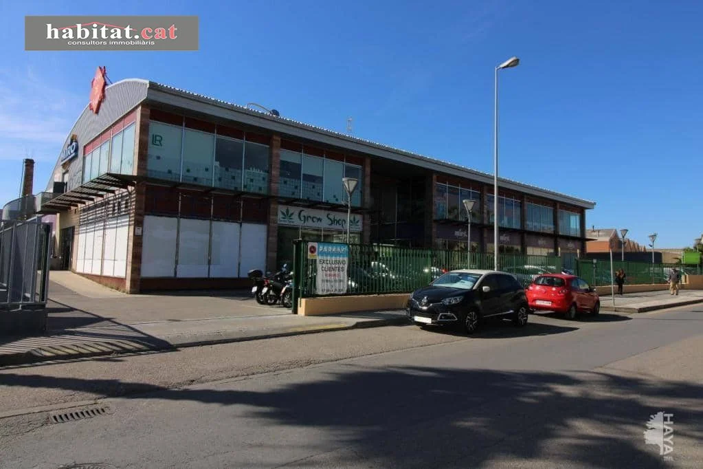 Local comercial sótano de 390 m²