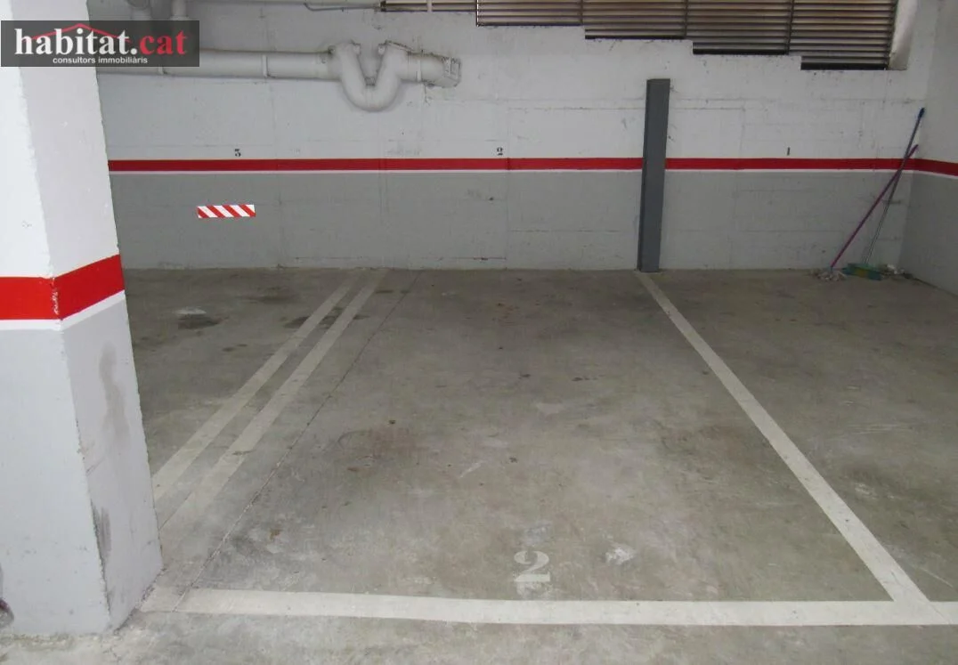 Central parking space in Sant Llorenç