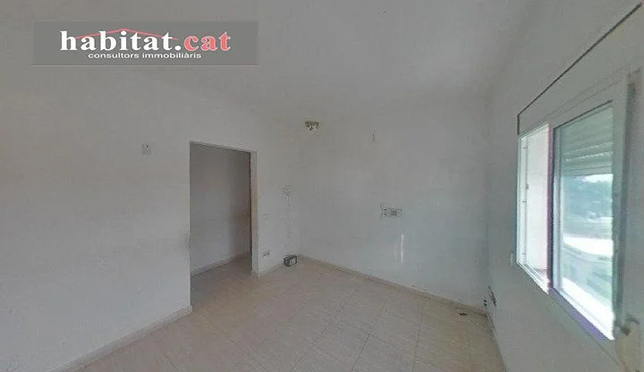 Piso ocupado en Cubelles, 3 dormitorios