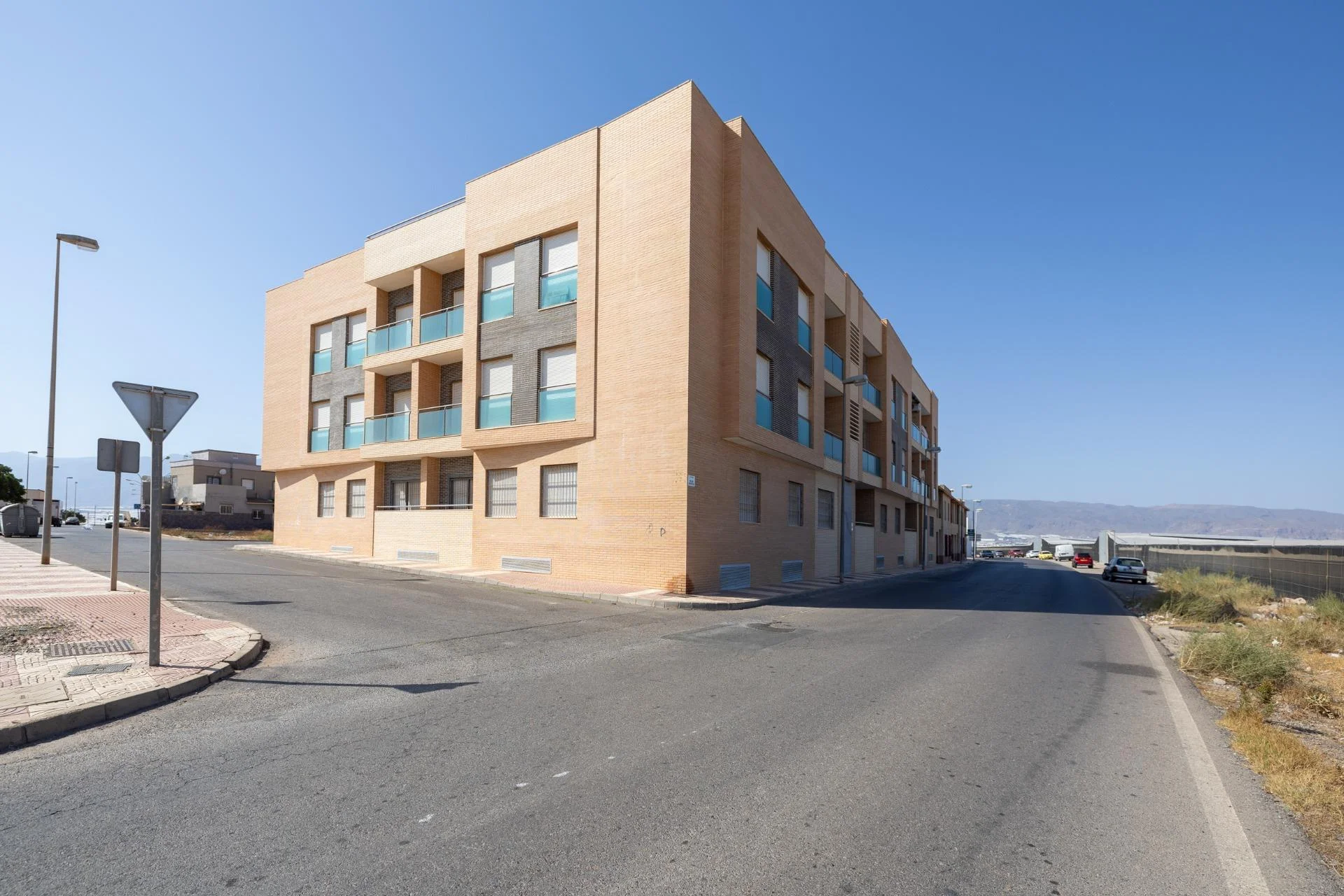 New Roquetas flat, two bedrooms