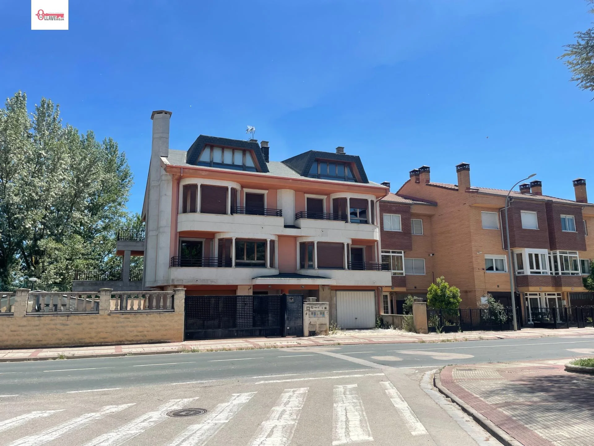 Bank-owned townhouse in Briviesca, 4 bedrooms