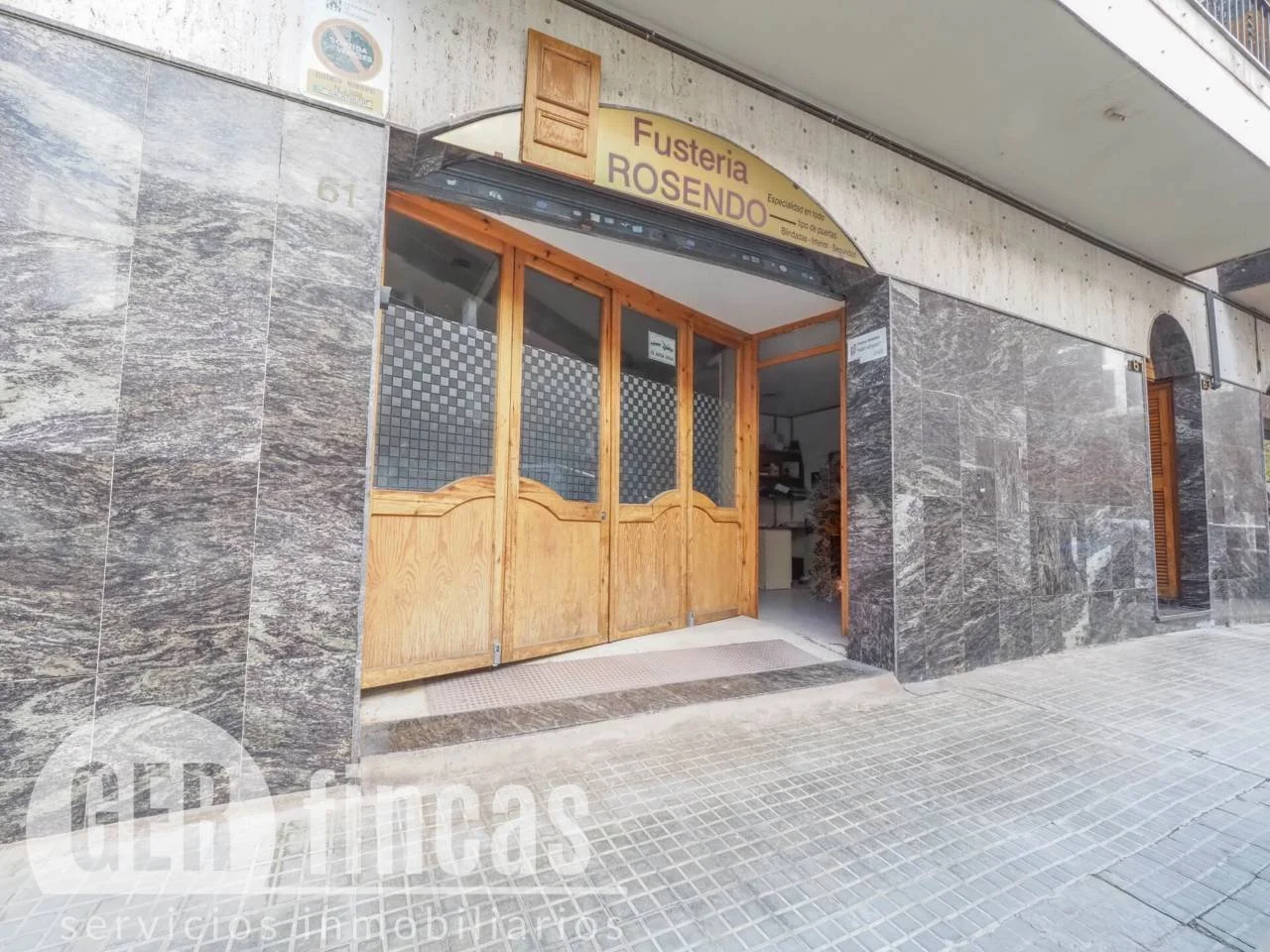 Local comercial con potencial de taller