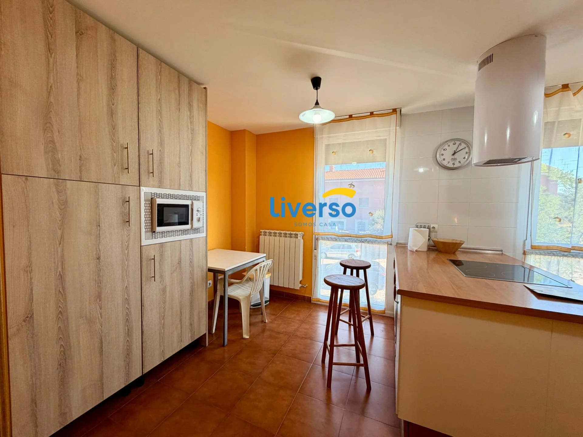 Bright townhouse near Burgos, three bedrooms