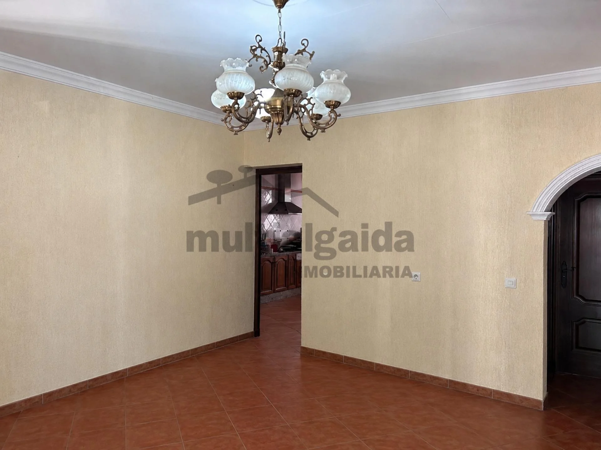 Oportunidad de reforma en Jédula, 3 dormitorios