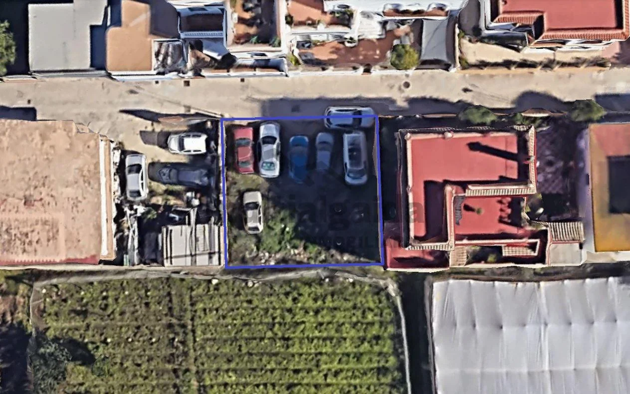 Parcela urbana en Capuchinos, 210 m²