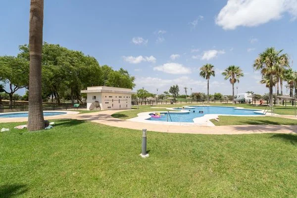 Good-condition El Toyo flat, 2 bedrooms