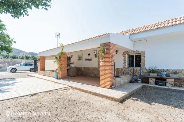 Independent chalet with pool and acreage