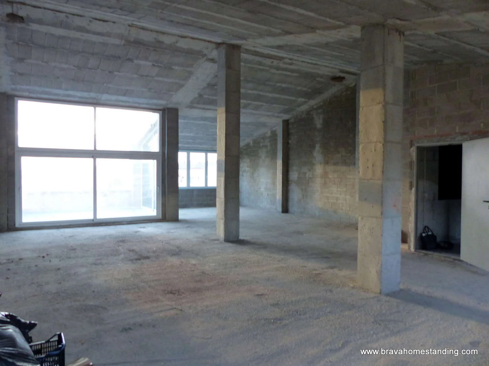Flexible two-storey building in Empuriabrava