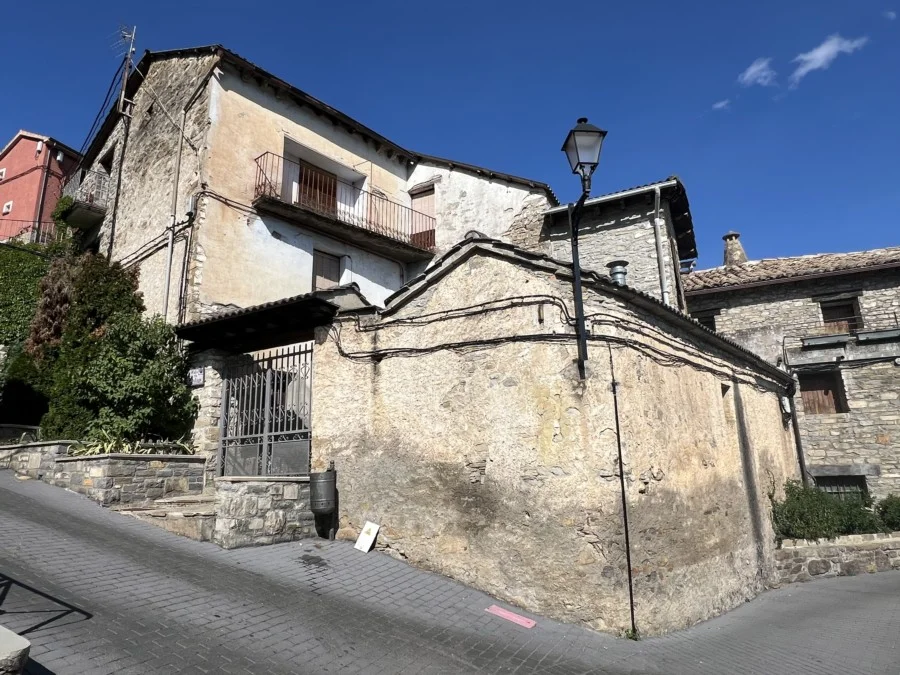Casa pirenaica tradicional de 405 m²