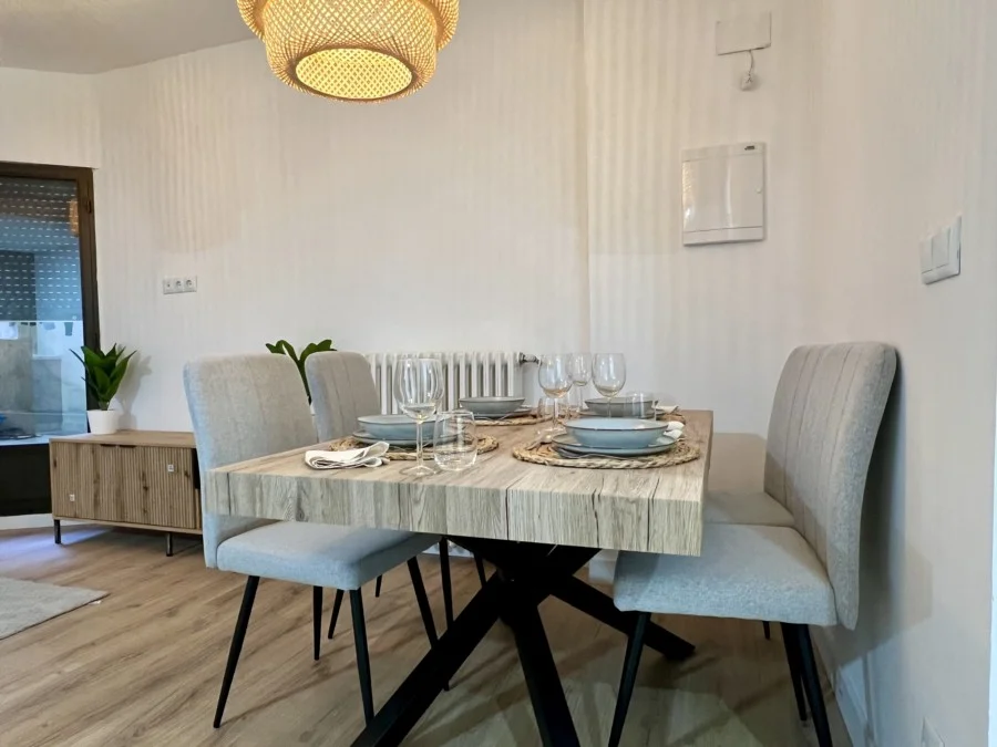 Renovated central flat, three bedrooms