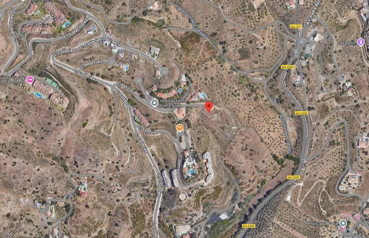 Development plot with 17-home potential