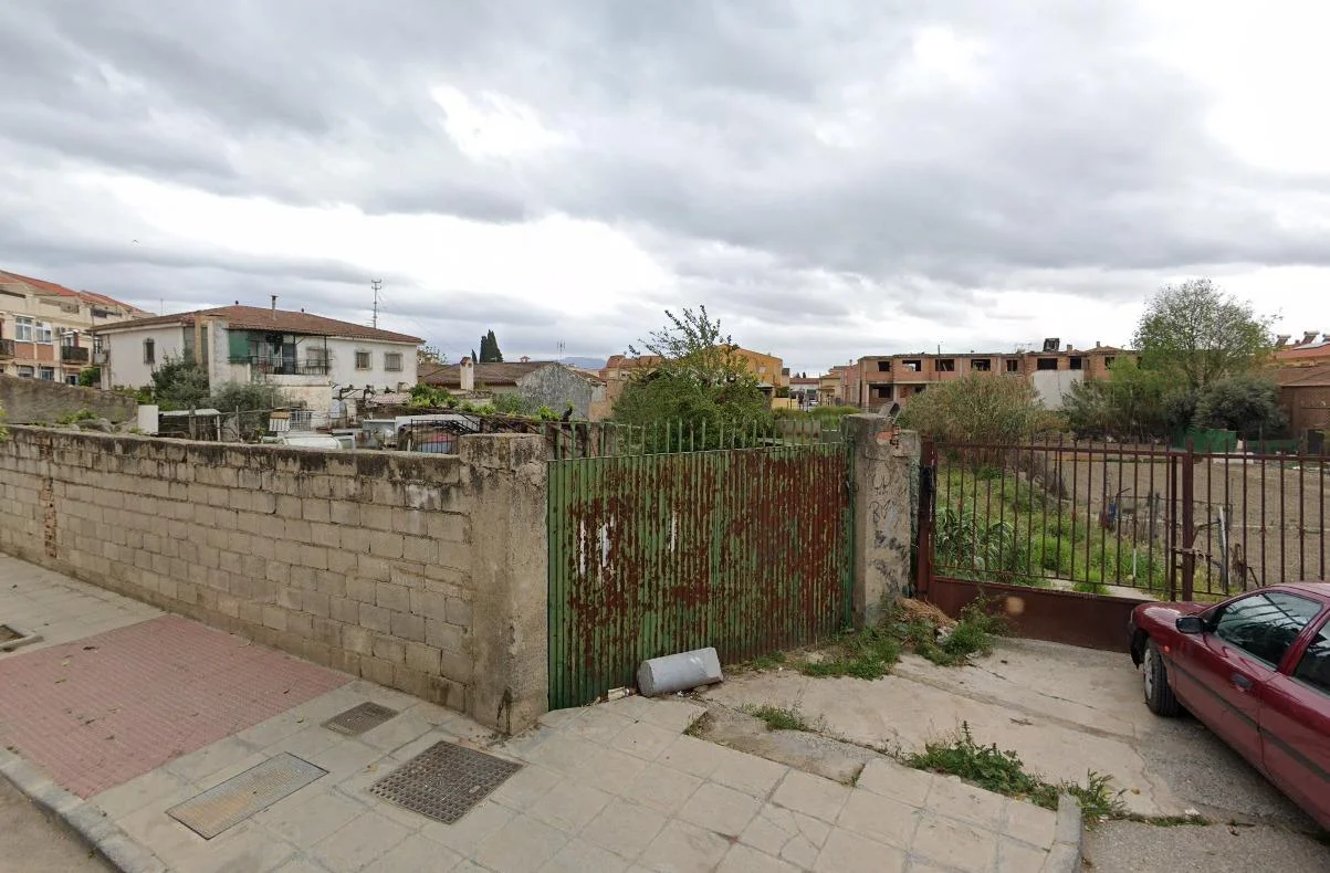Urban Ambroz land plot, 966 m²