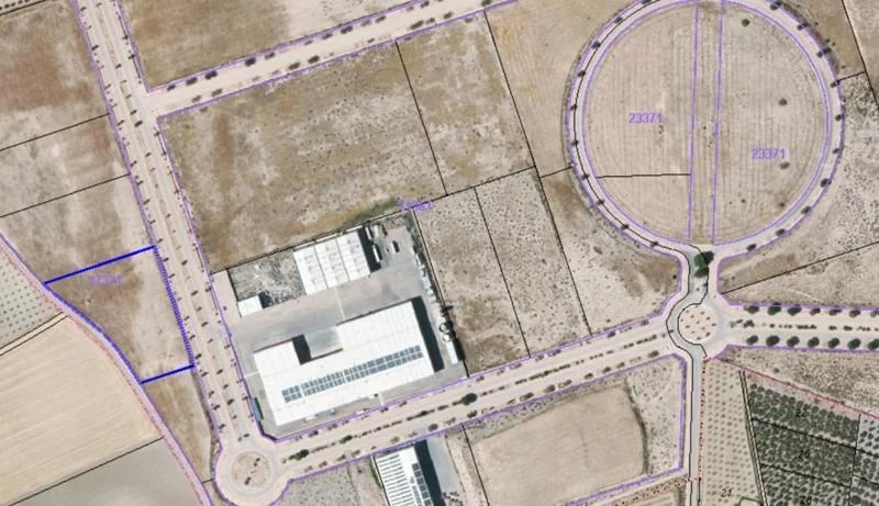 Developable industrial land in Escúzar