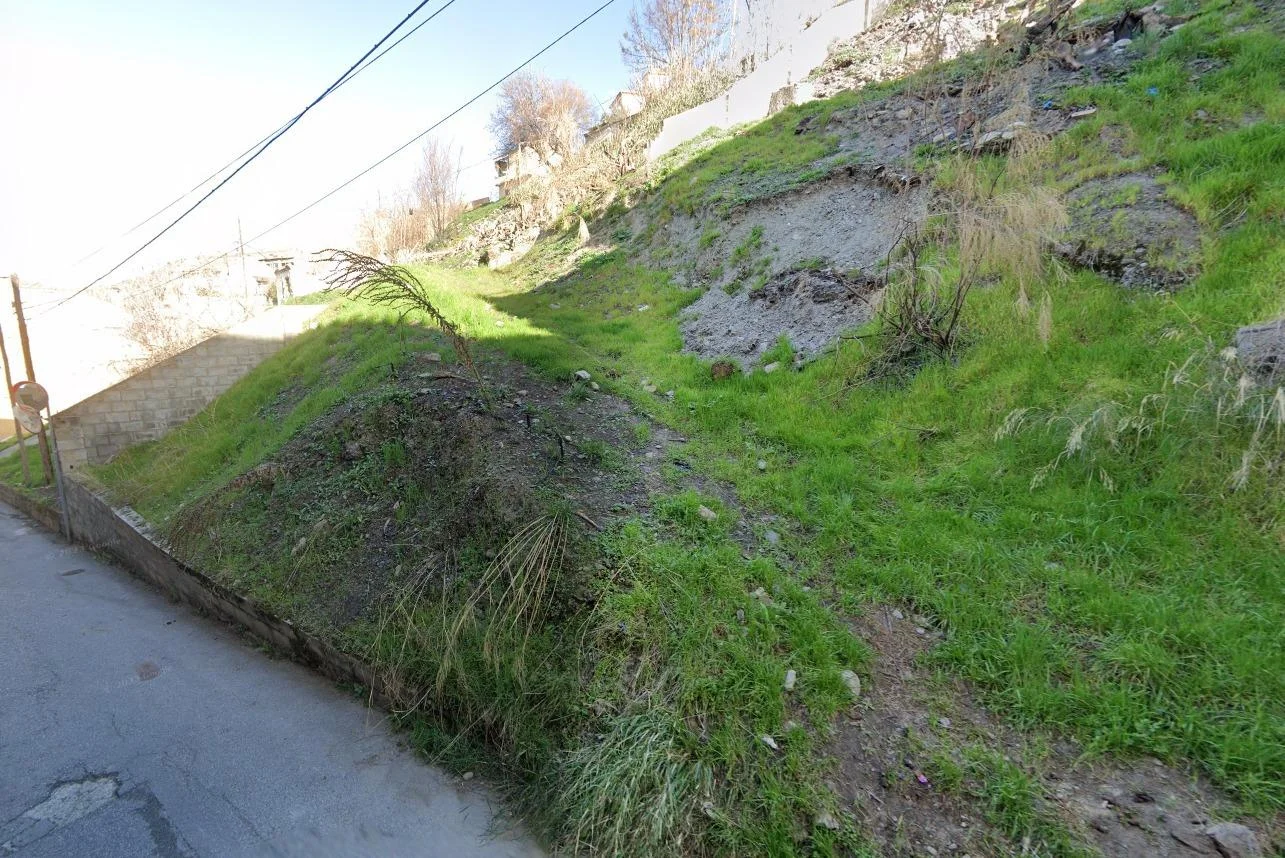 Suelo urbano en Cenes para 26 viviendas