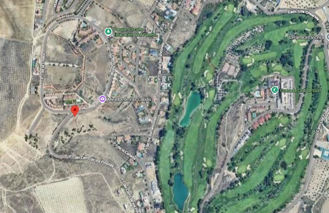 Terreno urbano para 22 viviendas