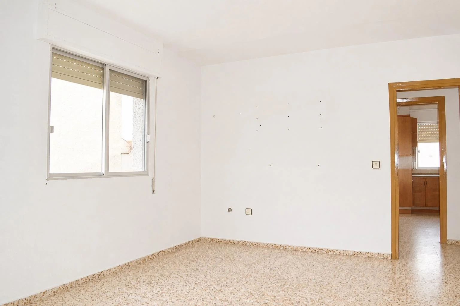 Casa pareada de tres dormitorios con patio privado