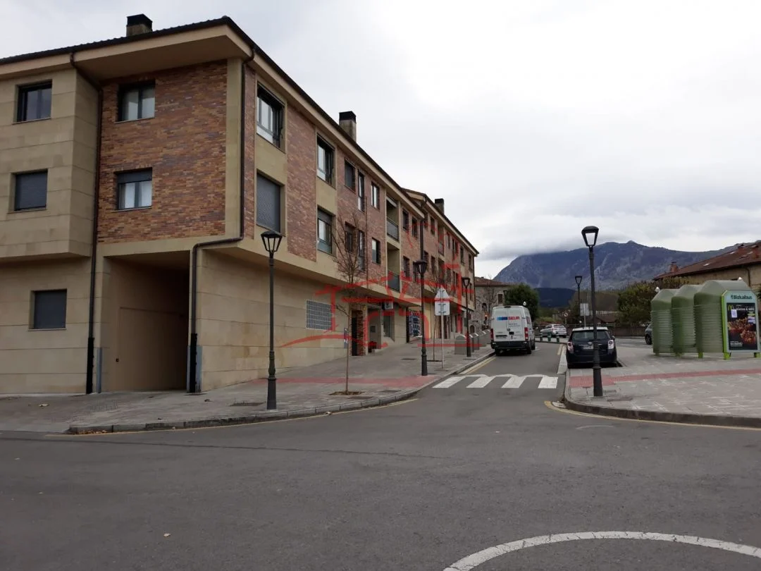 65 m² commercial unit in Abadiño