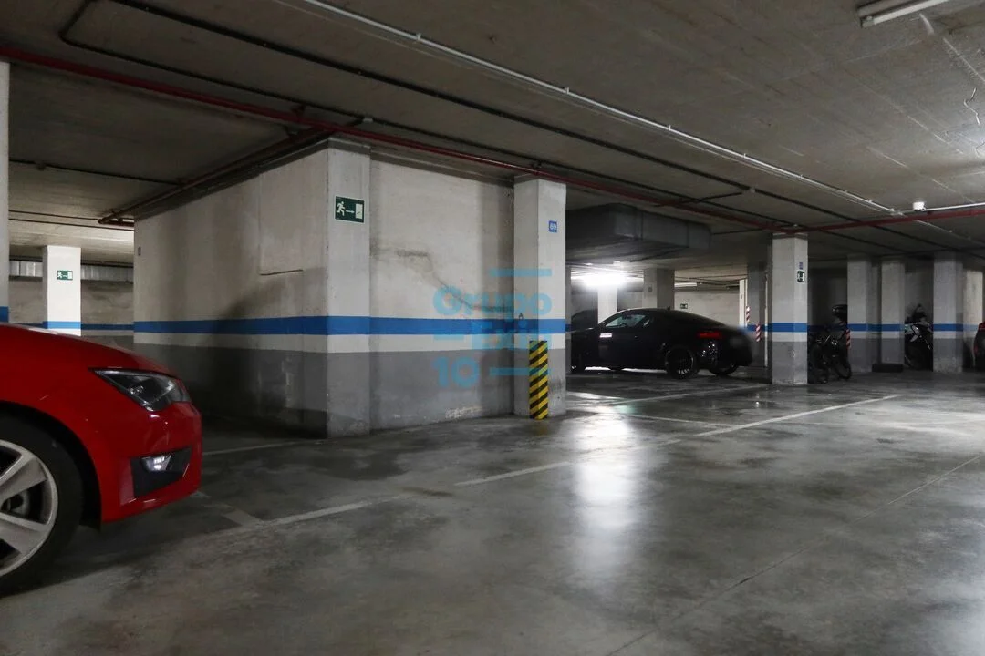 Parking space near ARCCO, 8.6 m²