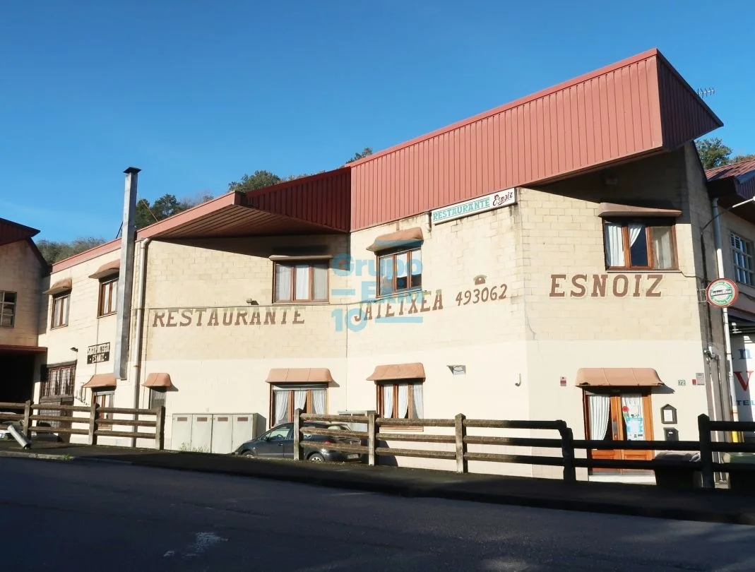 Two-floor commercial unit in Ugaldetxo