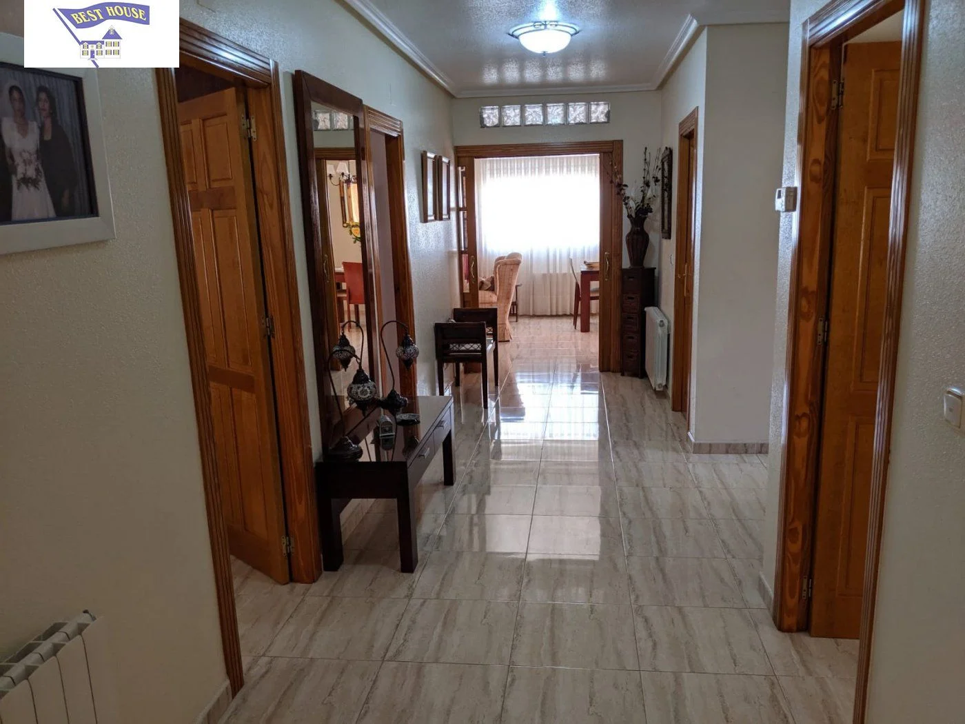 Six-bedroom chalet near Segura River