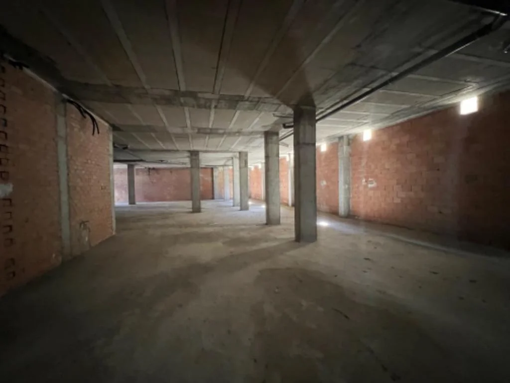 Beniel centre commercial unit, 448 m²