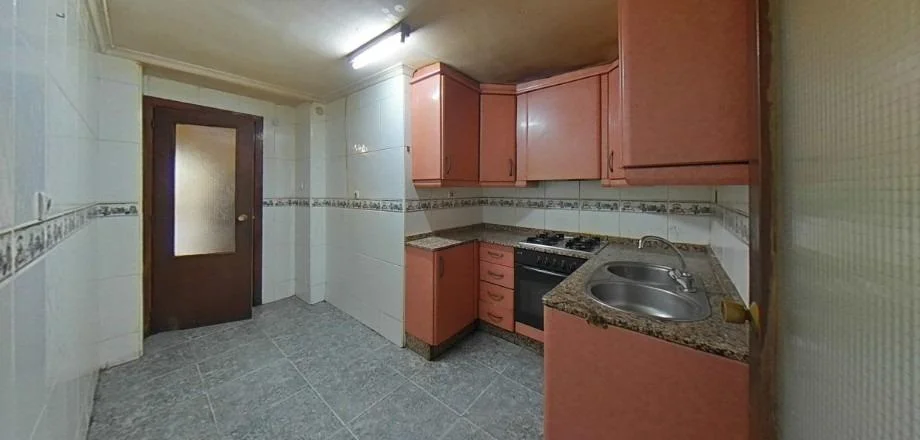 Reformable ground-floor home in Yecla