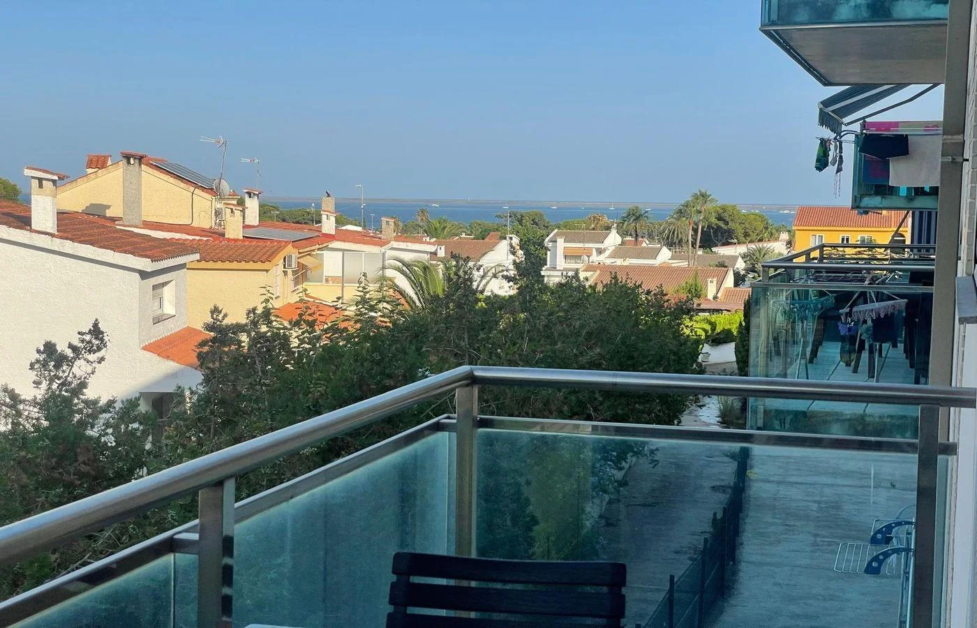 Coastal apartment with terrace, 2 bedrooms