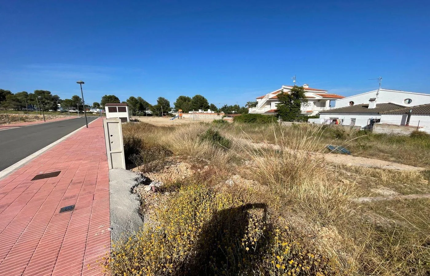 Serviced 504 m² plot near Alcanar coast