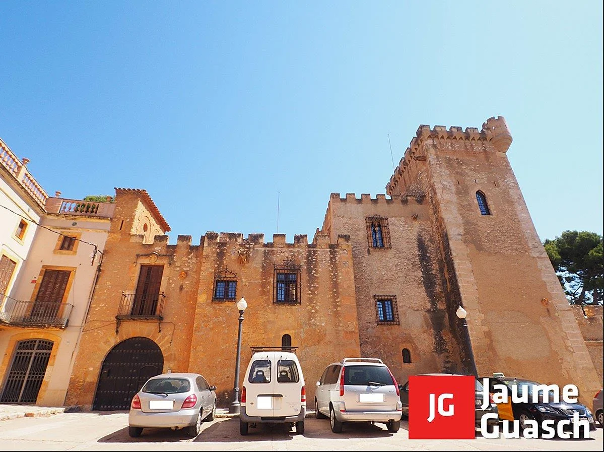 Casa señorial histórica de 926 m² en Ferran