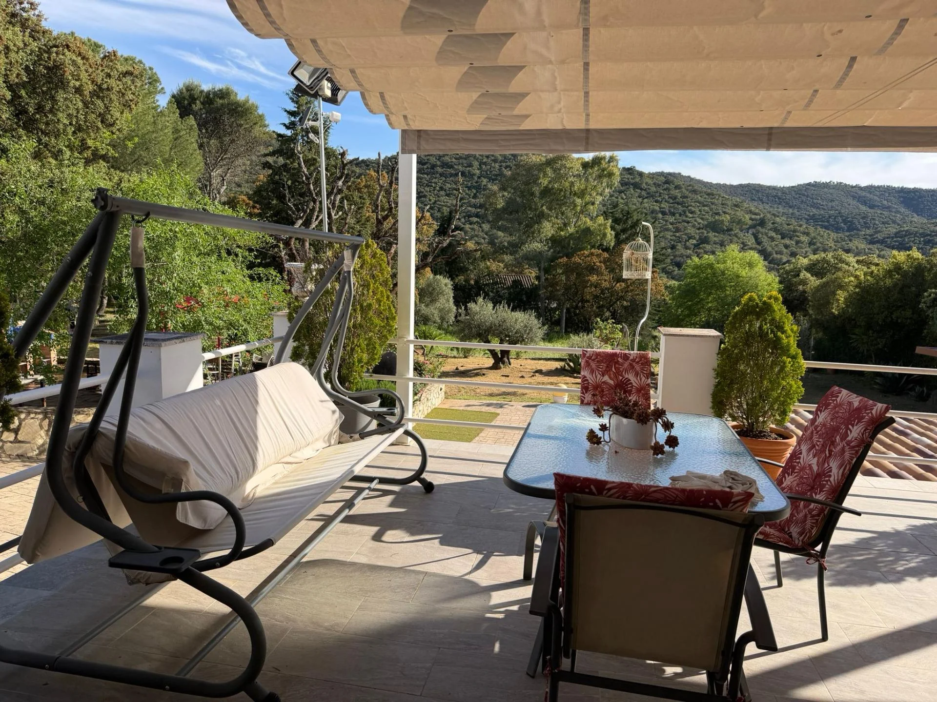 Chalet cerca de Córdoba con parcela de 3.364 m²