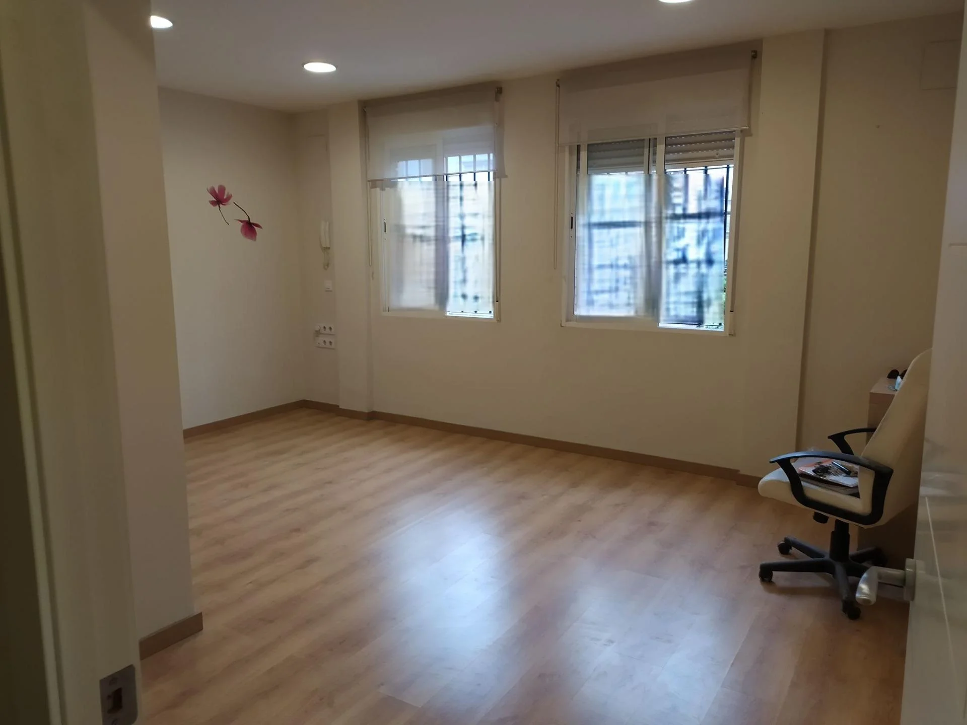 Piso exterior en Fátima con potencial
