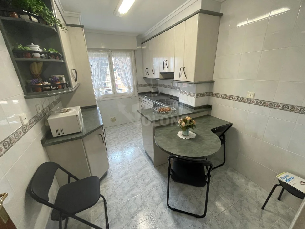 Good-condition apartment with balcony