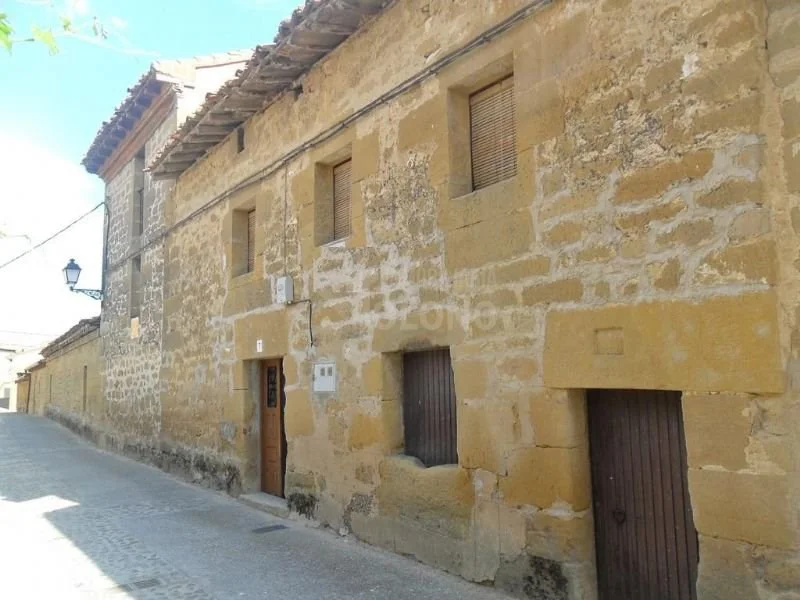 Proyecto de dos casas en Sajazarra, 785 m²