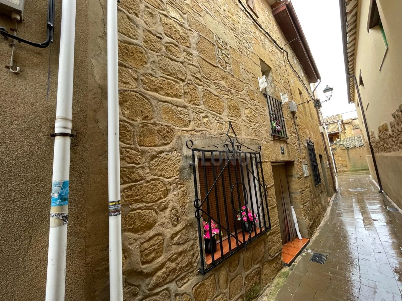 Three-storey village house, 4 bedrooms