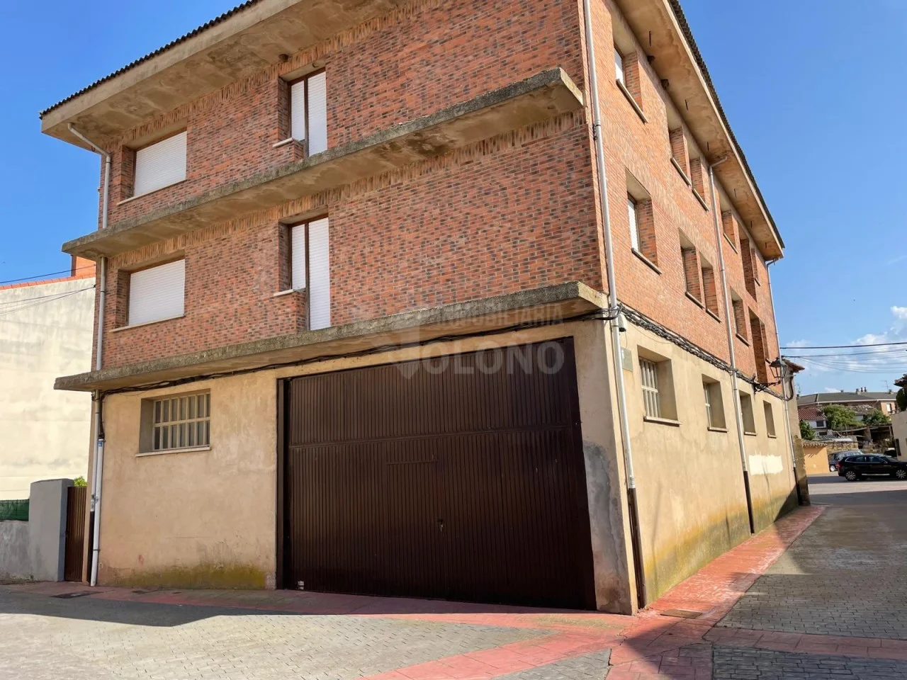 Renovation building in Cihuri, 771 m²