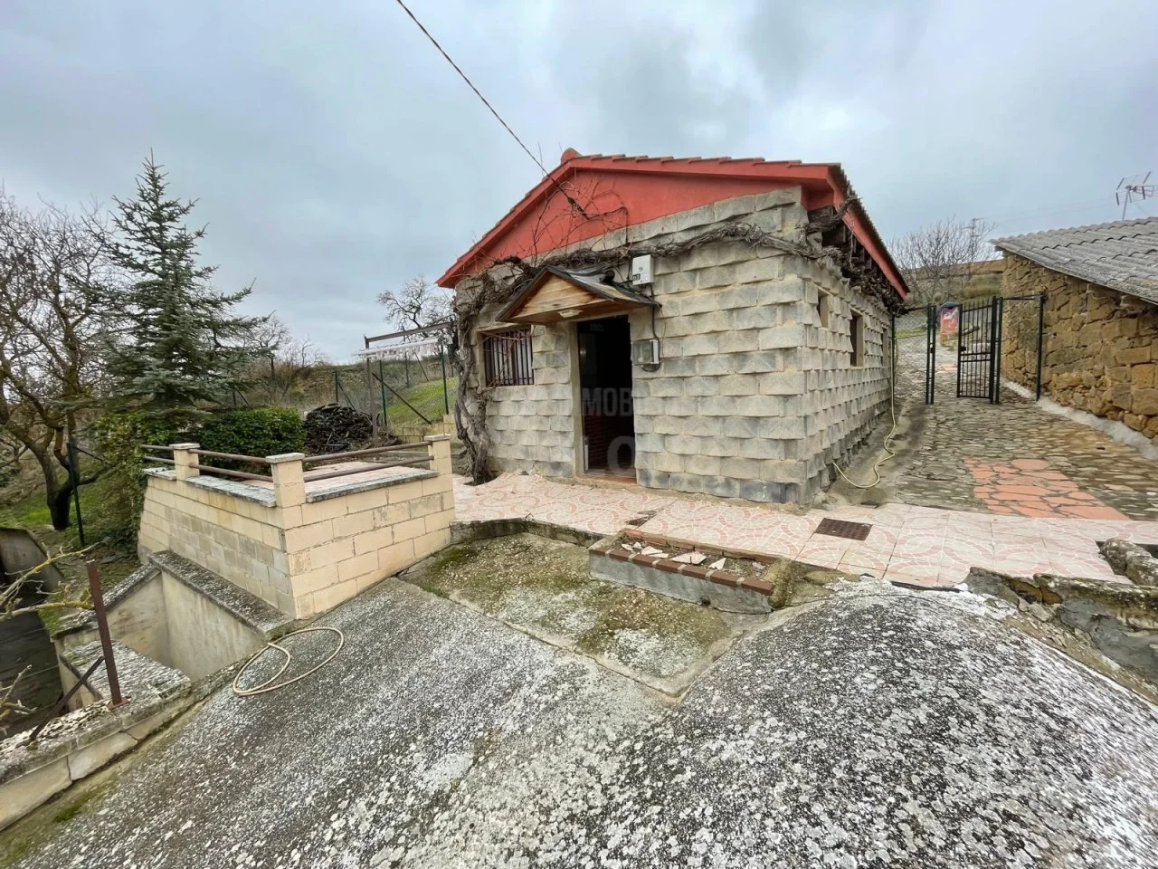 Rustic Gimileo retreat with wine cellar