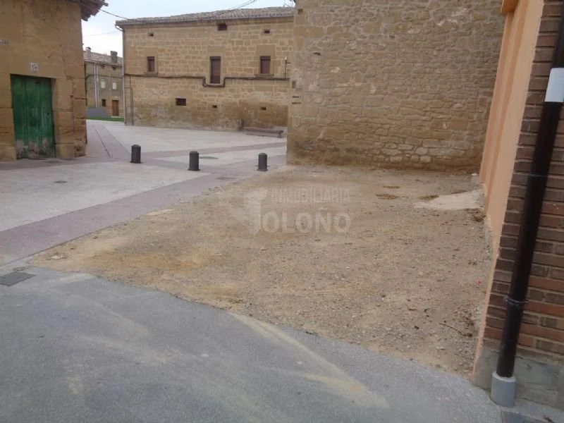 Solar urbano en Tirgo, 90 m²
